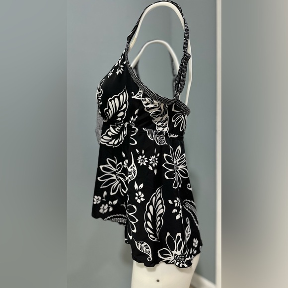 24th And Ocean Swim Tankini Top - Picture 2 of 3